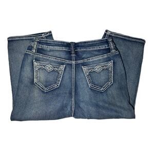 Cato Woman’s Capri Embroidered Jeans Size 6